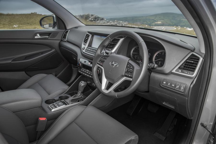  Hyundai Tucson 2015 года  (UK) (фото 18 из 20)